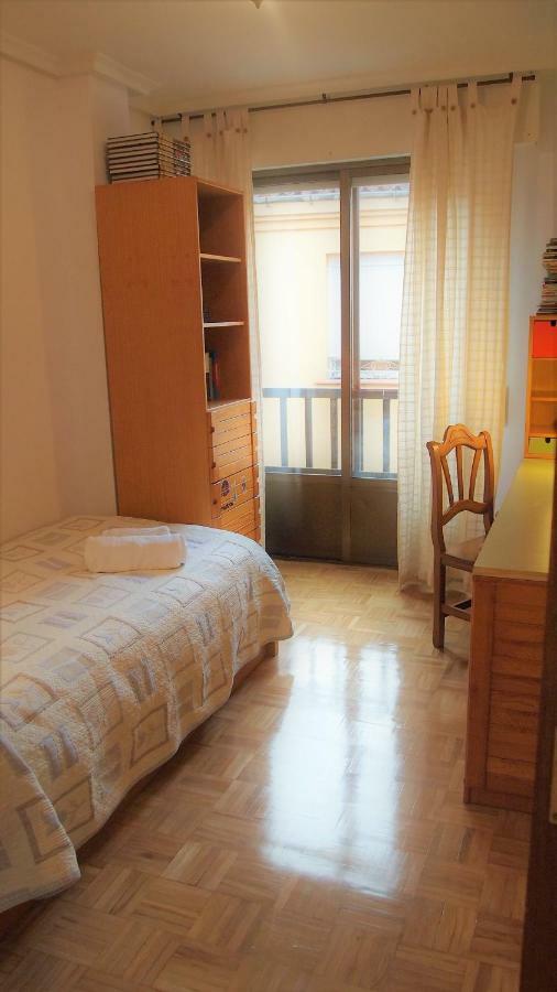 Housingleon - Muralla Bagian luar foto